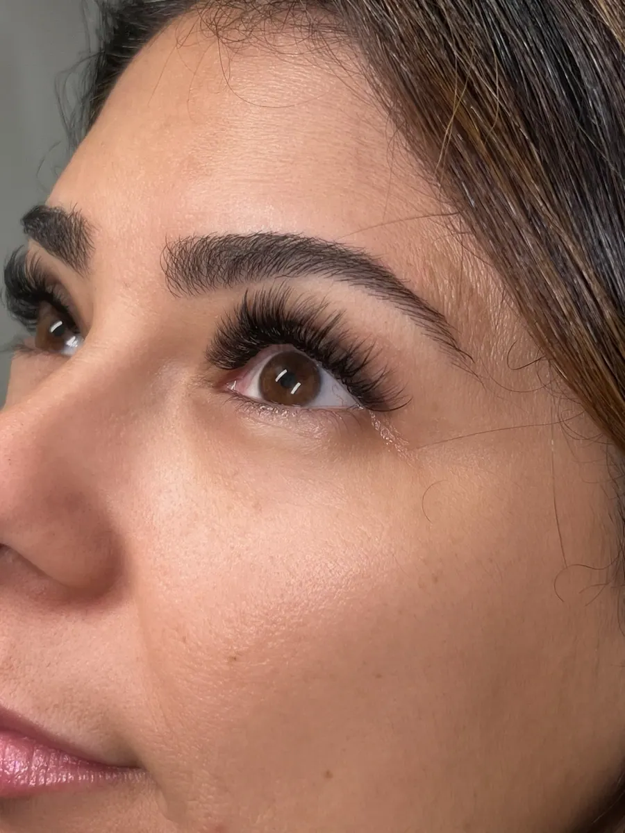 Wet Look Lash Extensions at Bella Beauty Brazil in Greenslopes